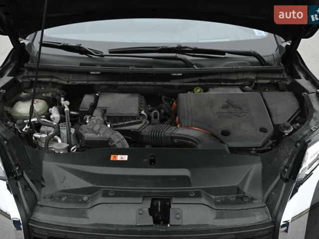 Черный Мицубиси Аутлендер, объемом двигателя 2.36 л и пробегом 20 тыс. км за 37400 $, фото 21 на Automoto.ua