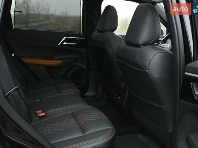 Черный Мицубиси Аутлендер, объемом двигателя 2.36 л и пробегом 20 тыс. км за 38000 $, фото 46 на Automoto.ua