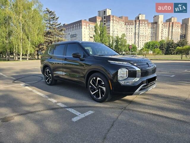 Черный Мицубиси Аутлендер, объемом двигателя 2.36 л и пробегом 37 тыс. км за 37000 $, фото 65 на Automoto.ua