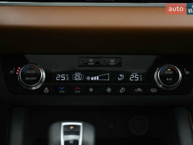 Черный Мицубиси Аутлендер, объемом двигателя 2.36 л и пробегом 20 тыс. км за 38000 $, фото 52 на Automoto.ua