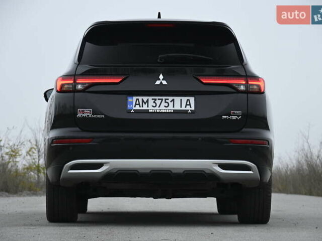 Черный Мицубиси Аутлендер, объемом двигателя 2.36 л и пробегом 20 тыс. км за 38000 $, фото 18 на Automoto.ua