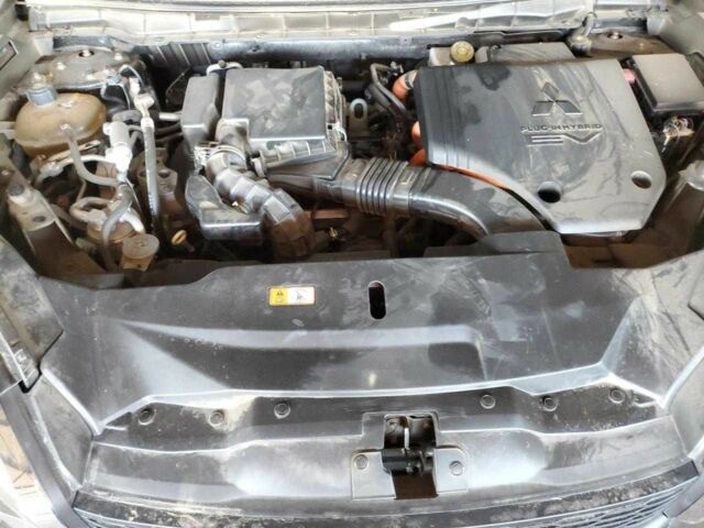 Чорний Міцубісі Аутлендер, об'ємом двигуна 2.4 л та пробігом 15 тис. км за 8500 $, фото 11 на Automoto.ua