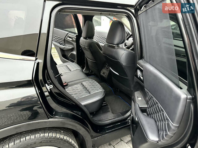 Черный Мицубиси Аутлендер, объемом двигателя 2.4 л и пробегом 56 тыс. км за 37300 $, фото 46 на Automoto.ua