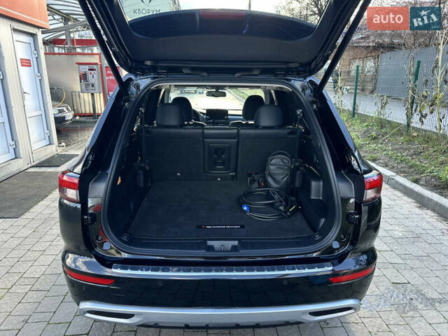 Черный Мицубиси Аутлендер, объемом двигателя 2.4 л и пробегом 56 тыс. км за 37300 $, фото 69 на Automoto.ua