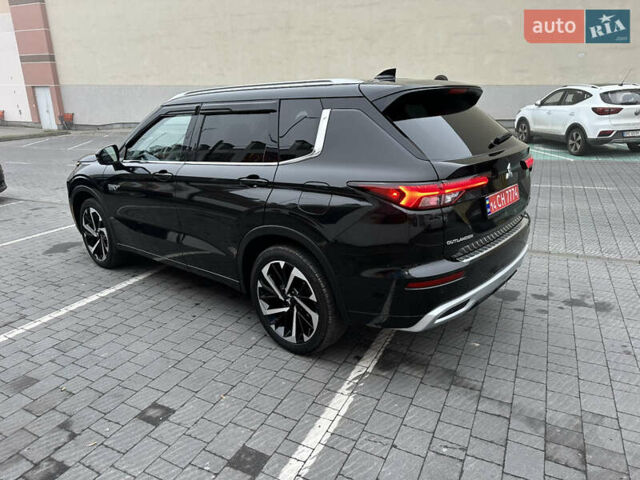 Черный Мицубиси Аутлендер, объемом двигателя 2.4 л и пробегом 56 тыс. км за 37300 $, фото 36 на Automoto.ua