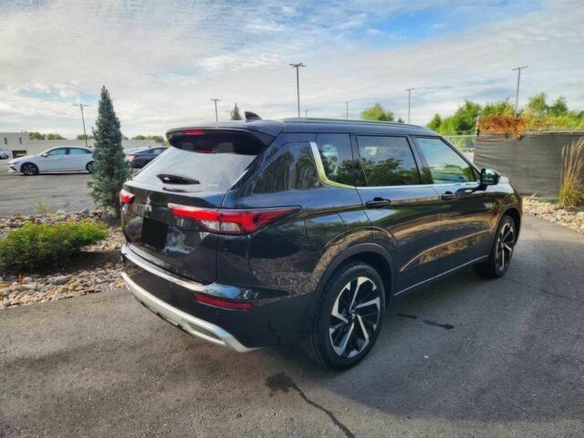 Черный Мицубиси Аутлендер, объемом двигателя 2.4 л и пробегом 27 тыс. км за 25400 $, фото 5 на Automoto.ua