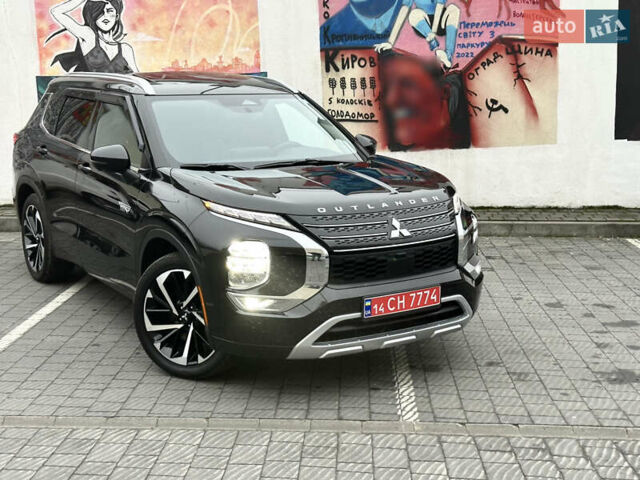 Черный Мицубиси Аутлендер, объемом двигателя 2.4 л и пробегом 56 тыс. км за 37300 $, фото 7 на Automoto.ua