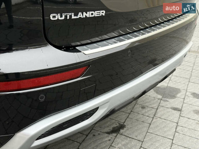 Черный Мицубиси Аутлендер, объемом двигателя 2.4 л и пробегом 56 тыс. км за 37300 $, фото 38 на Automoto.ua