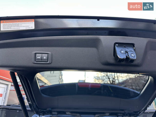 Черный Мицубиси Аутлендер, объемом двигателя 2.4 л и пробегом 56 тыс. км за 37300 $, фото 67 на Automoto.ua