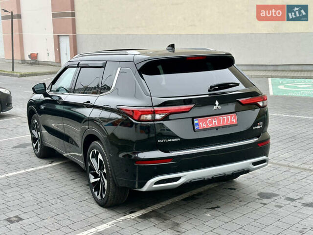 Черный Мицубиси Аутлендер, объемом двигателя 2.4 л и пробегом 56 тыс. км за 37300 $, фото 23 на Automoto.ua
