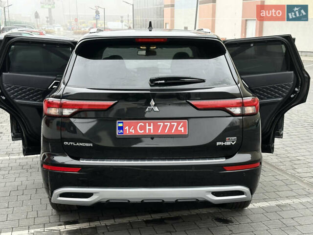 Черный Мицубиси Аутлендер, объемом двигателя 2.4 л и пробегом 56 тыс. км за 37300 $, фото 43 на Automoto.ua