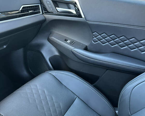 Черный Мицубиси Аутлендер, объемом двигателя 2.36 л и пробегом 21 тыс. км за 44000 $, фото 13 на Automoto.ua