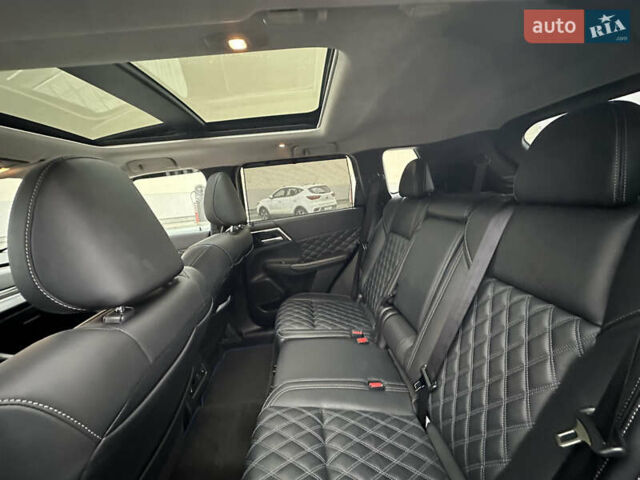 Черный Мицубиси Аутлендер, объемом двигателя 2.4 л и пробегом 56 тыс. км за 37300 $, фото 57 на Automoto.ua