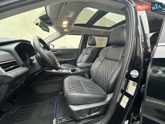 Черный Мицубиси Аутлендер, объемом двигателя 2.4 л и пробегом 56 тыс. км за 37300 $, фото 63 на Automoto.ua