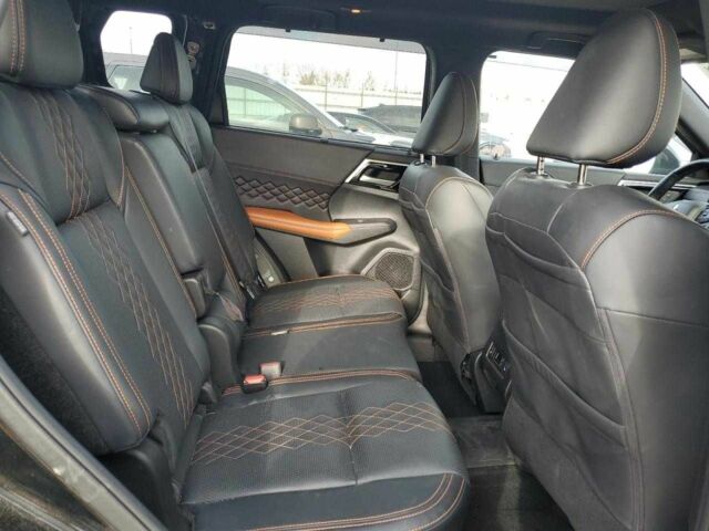 Чорний Міцубісі Аутлендер, об'ємом двигуна 2.4 л та пробігом 26 тис. км за 15000 $, фото 10 на Automoto.ua