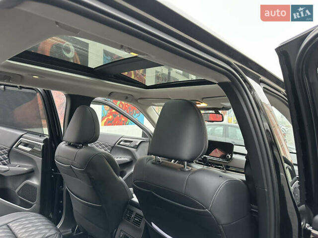 Черный Мицубиси Аутлендер, объемом двигателя 2.4 л и пробегом 56 тыс. км за 37300 $, фото 45 на Automoto.ua