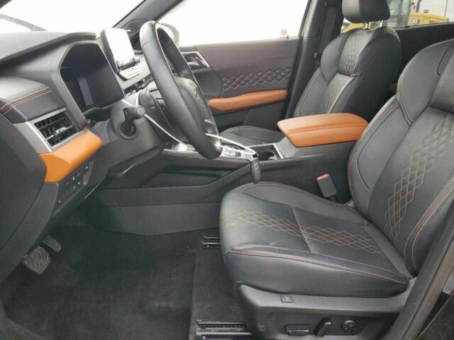 Чорний Міцубісі Аутлендер, об'ємом двигуна 2.4 л та пробігом 26 тис. км за 15000 $, фото 6 на Automoto.ua