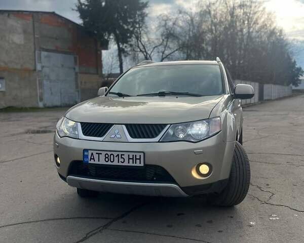 Коричневий Міцубісі Аутлендер, об'ємом двигуна 1.97 л та пробігом 290 тис. км за 8200 $, фото 7 на Automoto.ua