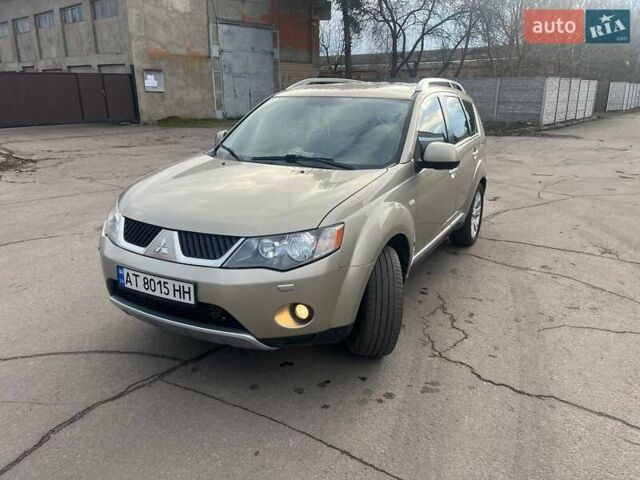 Коричневий Міцубісі Аутлендер, об'ємом двигуна 1.97 л та пробігом 290 тис. км за 8200 $, фото 1 на Automoto.ua