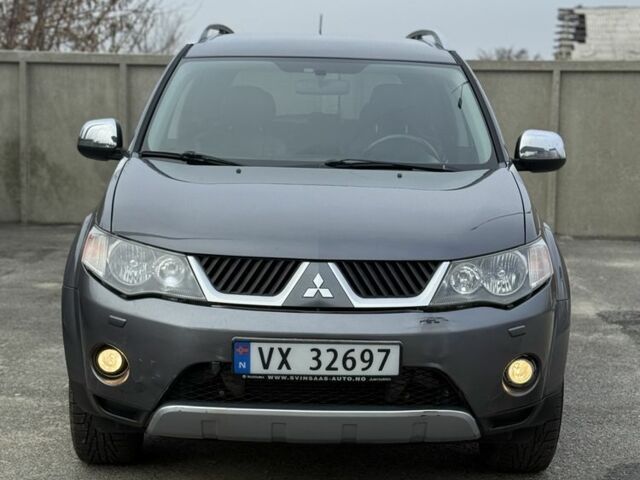 Коричневый Мицубиси Аутлендер, объемом двигателя 0 л и пробегом 300 тыс. км за 4750 $, фото 5 на Automoto.ua