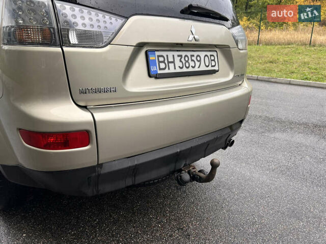 Мицубиси Аутлендер 2007 в Харькове на Automoto.ua Коричневый Мицубиси Аутлендер, объемом двигателя 2 л и пробегом 260 тыс. км за 7600 $, фото 7 на Automoto.ua