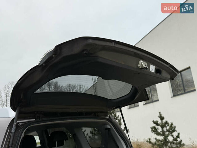 Коричневий Міцубісі Аутлендер, об'ємом двигуна 2.2 л та пробігом 235 тис. км за 10600 $, фото 21 на Automoto.ua