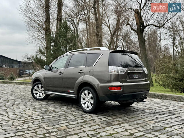 Коричневый Мицубиси Аутлендер, объемом двигателя 2.18 л и пробегом 208 тыс. км за 10555 $, фото 52 на Automoto.ua