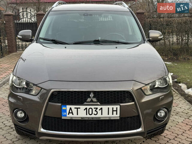 Коричневий Міцубісі Аутлендер, об'ємом двигуна 2.18 л та пробігом 198 тис. км за 10999 $, фото 23 на Automoto.ua