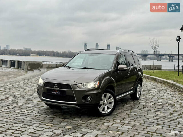 Коричневый Мицубиси Аутлендер, объемом двигателя 2.18 л и пробегом 208 тыс. км за 10555 $, фото 9 на Automoto.ua