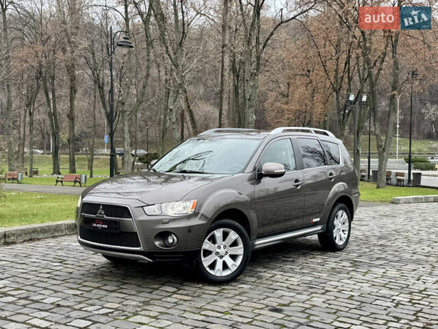 Коричневый Мицубиси Аутлендер, объемом двигателя 2.18 л и пробегом 208 тыс. км за 10555 $, фото 57 на Automoto.ua