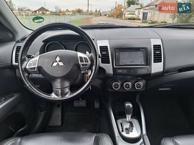 Міцубісі Аутлендер 2010 у Харкові на Automoto.ua Коричневий Міцубісі Аутлендер, об'ємом двигуна 2 л та пробігом 207 тис. км за 10950 $, фото 14 на Automoto.ua