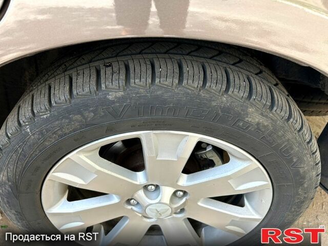 Коричневый Мицубиси Аутлендер, объемом двигателя 2.2 л и пробегом 281 тыс. км за 11250 $, фото 5 на Automoto.ua