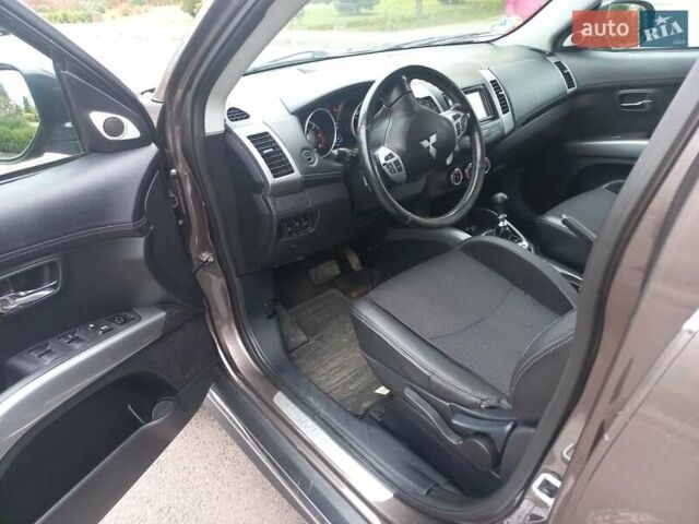 Коричневий Міцубісі Аутлендер, об'ємом двигуна 2.2 л та пробігом 240 тис. км за 10900 $, фото 19 на Automoto.ua