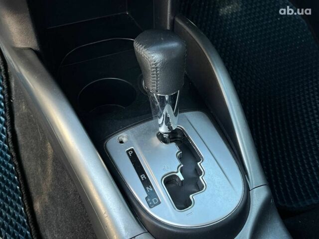 Мицубиси Аутлендер 2010 в Львове на Automoto.ua Коричневый Мицубиси Аутлендер, объемом двигателя 2.4 л и пробегом 303 тыс. км за 8990 $, фото 26 на Automoto.ua