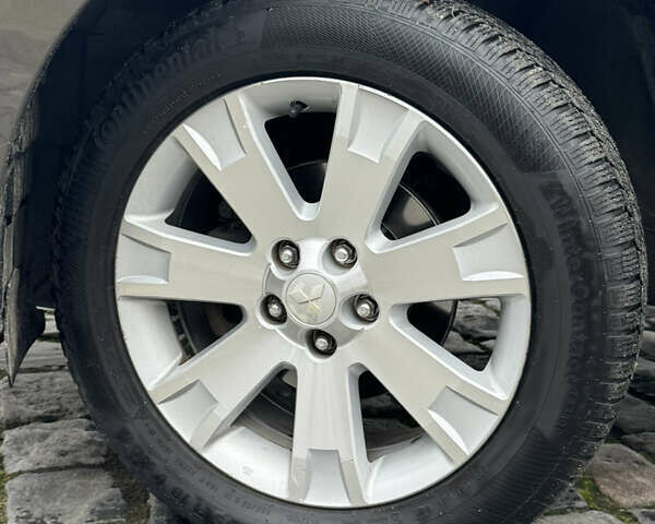 Коричневый Мицубиси Аутлендер, объемом двигателя 2.18 л и пробегом 208 тыс. км за 10555 $, фото 64 на Automoto.ua