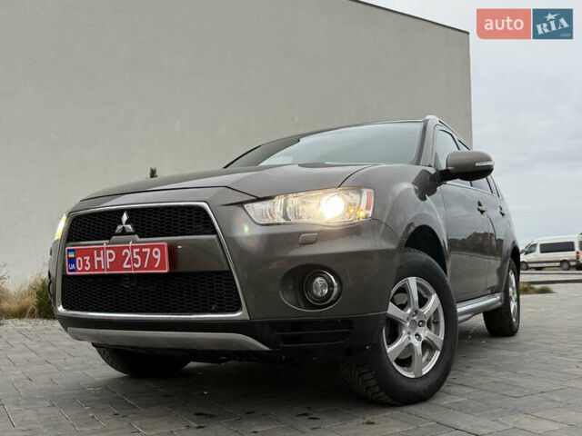 Коричневий Міцубісі Аутлендер, об'ємом двигуна 2.2 л та пробігом 235 тис. км за 10600 $, фото 14 на Automoto.ua