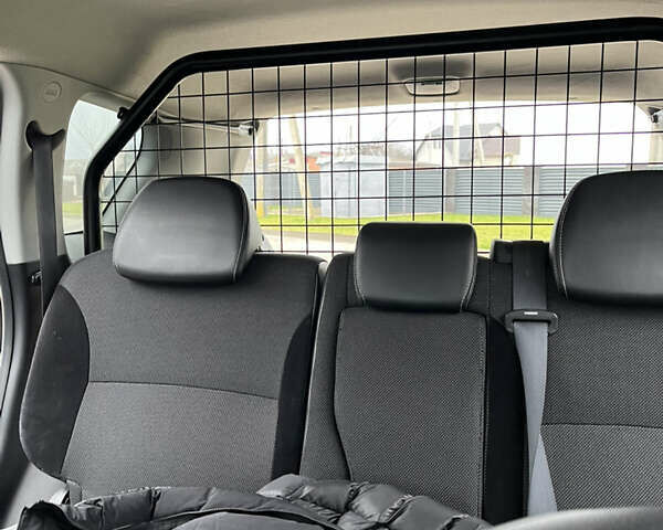 Коричневый Мицубиси Аутлендер, объемом двигателя 1.97 л и пробегом 268 тыс. км за 11300 $, фото 18 на Automoto.ua