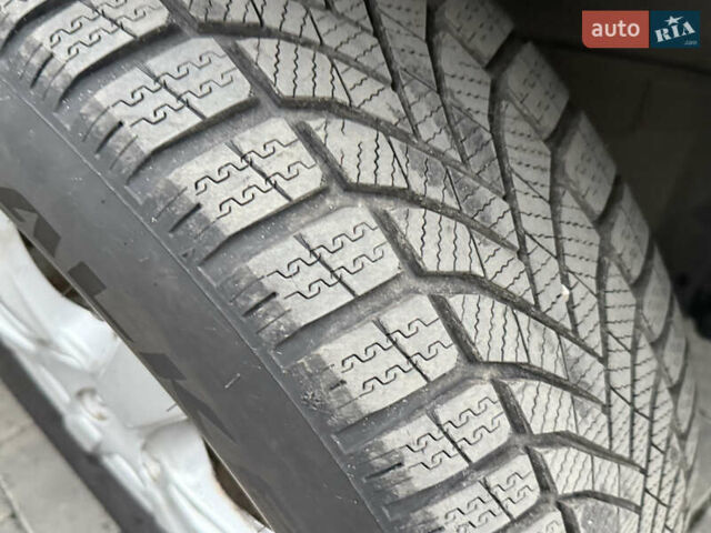 Коричневий Міцубісі Аутлендер, об'ємом двигуна 2.2 л та пробігом 235 тис. км за 10600 $, фото 15 на Automoto.ua