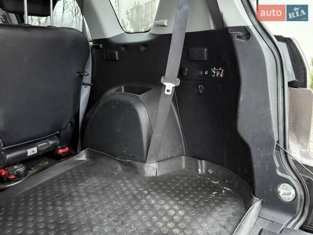 Коричневий Міцубісі Аутлендер, об'ємом двигуна 2.2 л та пробігом 235 тис. км за 10600 $, фото 24 на Automoto.ua