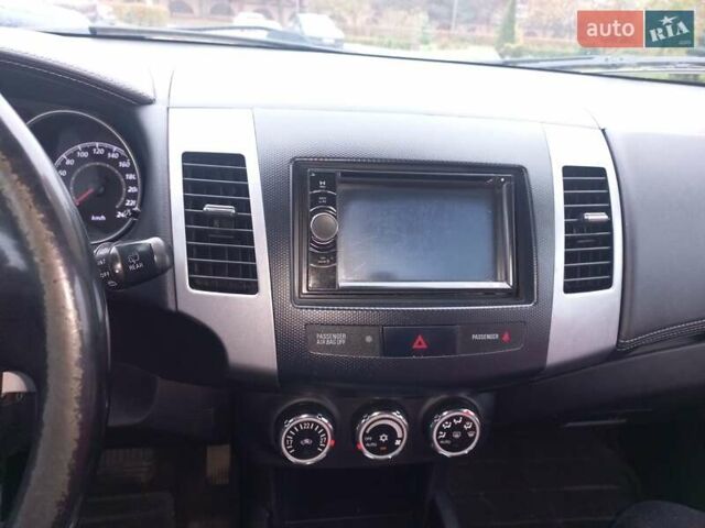 Коричневий Міцубісі Аутлендер, об'ємом двигуна 2.2 л та пробігом 240 тис. км за 10900 $, фото 26 на Automoto.ua