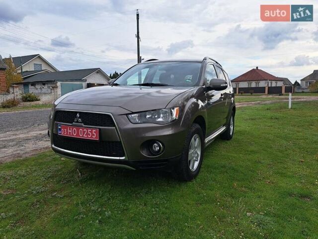 Міцубісі Аутлендер 2010 у Харкові на Automoto.ua Коричневий Міцубісі Аутлендер, об'ємом двигуна 2 л та пробігом 207 тис. км за 10950 $, фото 2 на Automoto.ua