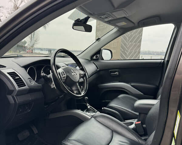 Коричневый Мицубиси Аутлендер, объемом двигателя 2.18 л и пробегом 208 тыс. км за 10555 $, фото 60 на Automoto.ua