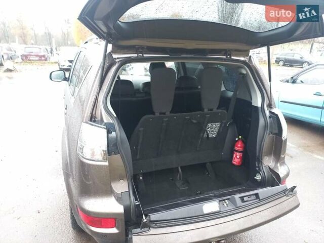 Коричневий Міцубісі Аутлендер, об'ємом двигуна 2.2 л та пробігом 240 тис. км за 10900 $, фото 32 на Automoto.ua