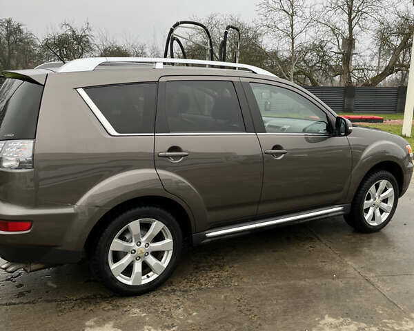 Коричневый Мицубиси Аутлендер, объемом двигателя 1.97 л и пробегом 268 тыс. км за 11300 $, фото 10 на Automoto.ua