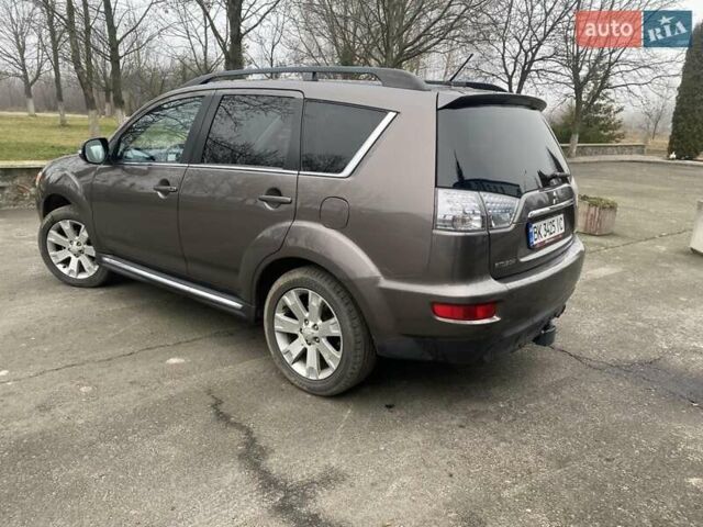 Коричневий Міцубісі Аутлендер, об'ємом двигуна 2.2 л та пробігом 266 тис. км за 11000 $, фото 8 на Automoto.ua