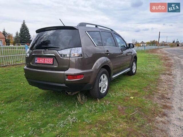 Міцубісі Аутлендер 2010 у Харкові на Automoto.ua Коричневий Міцубісі Аутлендер, об'ємом двигуна 2 л та пробігом 207 тис. км за 10950 $, фото 19 на Automoto.ua