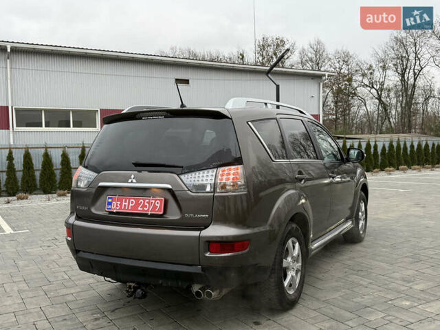 Коричневий Міцубісі Аутлендер, об'ємом двигуна 2.2 л та пробігом 235 тис. км за 10600 $, фото 5 на Automoto.ua