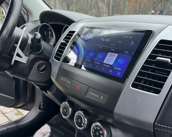 Коричневый Мицубиси Аутлендер, объемом двигателя 2.18 л и пробегом 208 тыс. км за 10555 $, фото 58 на Automoto.ua