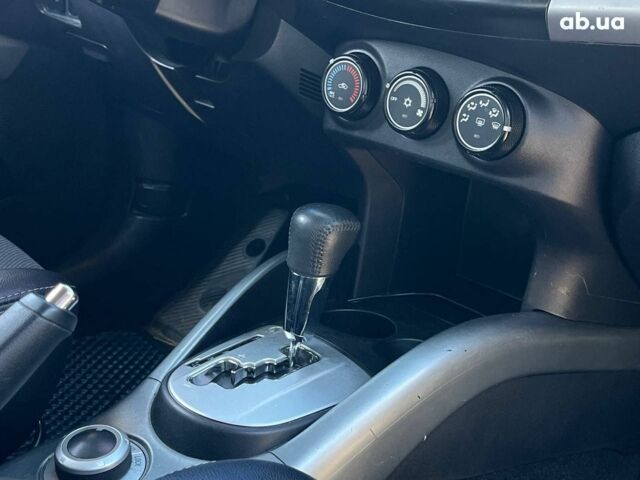 Мицубиси Аутлендер 2010 в Львове на Automoto.ua Коричневый Мицубиси Аутлендер, объемом двигателя 2.4 л и пробегом 303 тыс. км за 8990 $, фото 7 на Automoto.ua