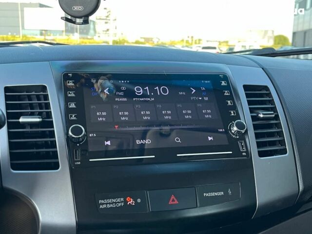 Мицубиси Аутлендер 2010 в Львове на Automoto.ua Коричневый Мицубиси Аутлендер, объемом двигателя 2.4 л и пробегом 303 тыс. км за 8990 $, фото 28 на Automoto.ua